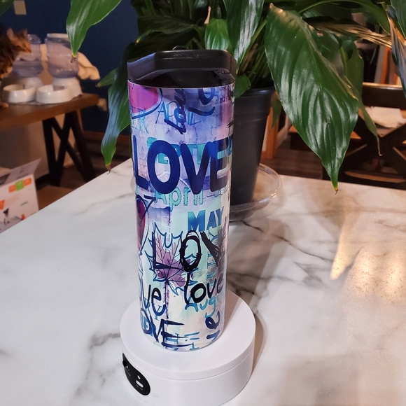 Love Graffiti Art 20oz Tumbler with duo lids 🎉sale - Picture 3 of 9